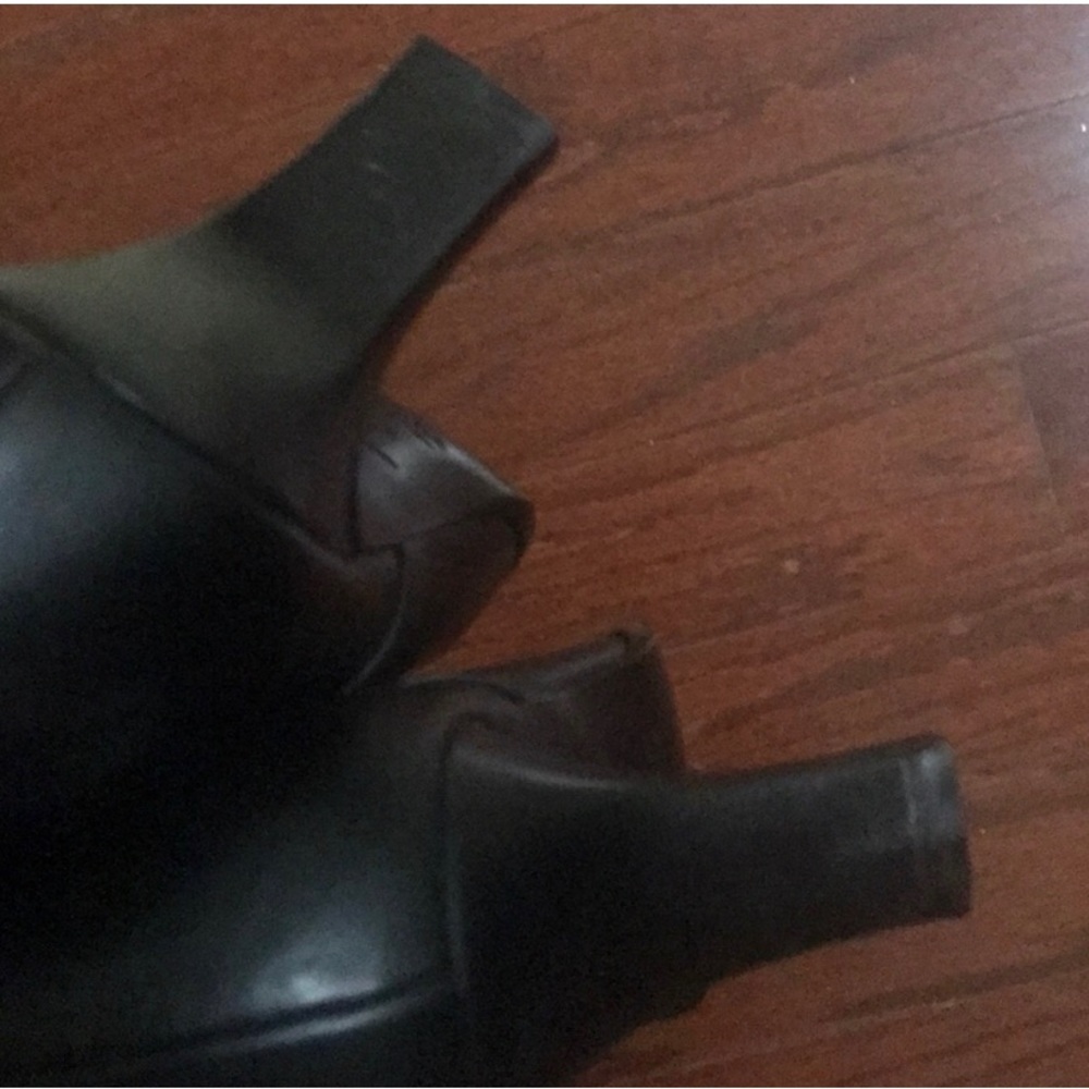 Prada boots size 10 1/2